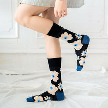 Load image into Gallery viewer, 3 Pair Flower Print Stylish Cotton Blend Crew Socks - MoSocks
