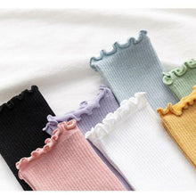 Load image into Gallery viewer, 7 Pair Ruffled Top Pastel Tone Stylish Cotton Blend Crew Socks - MoSocks

