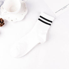 Load image into Gallery viewer, 6 Pair Stripe Stylish Cotton Blend Crew Socks - MoSocks
