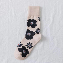 Load image into Gallery viewer, 3 Pair Flower Print Stylish Cotton Blend Crew Socks - MoSocks
