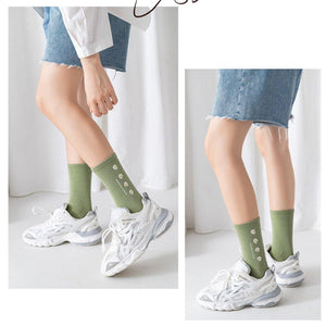 Daisy Print Cotton Blend Comfy Crew Socks - MoSocks