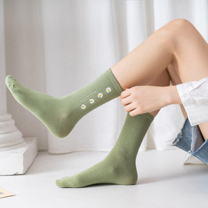 Daisy Print Cotton Blend Comfy Crew Socks - MoSocks