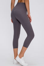 Load image into Gallery viewer, Double Sided Sanded Cropped Running Pants
