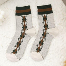Load image into Gallery viewer, 5 Pair Plaid Two Stripe Top Combed Cotton Crew Socks - MoSocks
