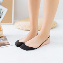 Load image into Gallery viewer, 4 Pair Invisible Toe Socks - MoSocks

